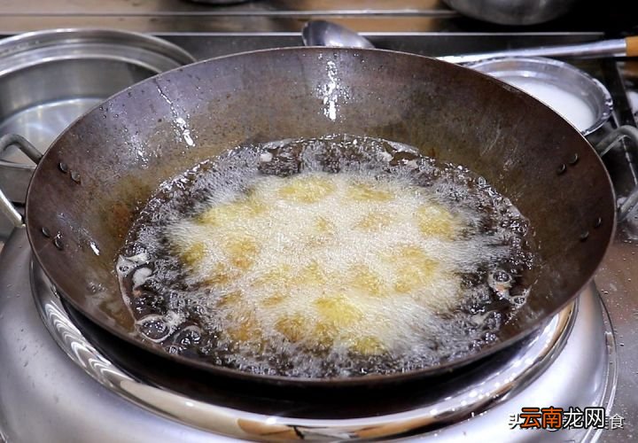 肉丸子好吃有诀窍 炸肉丸子的家常做法