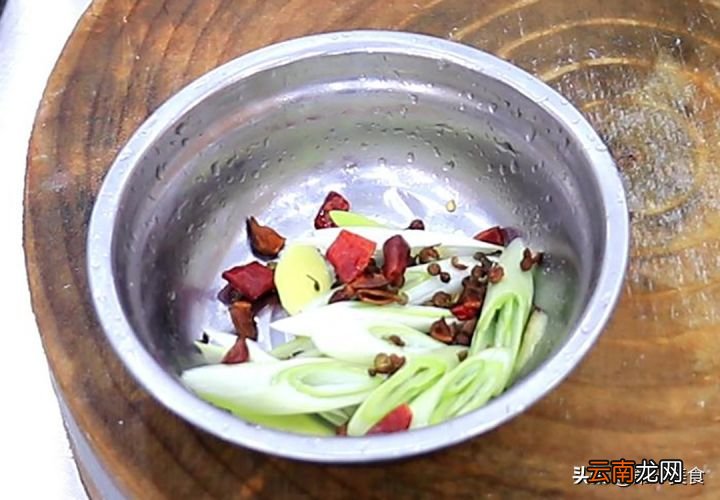 肉丸子好吃有诀窍 炸肉丸子的家常做法