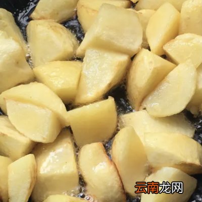 在家做家庭版新疆大盘鸡 新疆大盘鸡的正宗做法