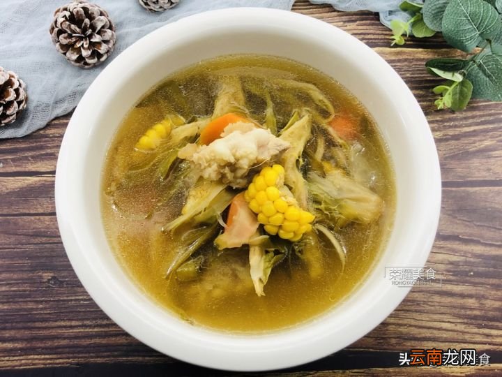 秋天汤水要多喝 霸王花煲汤做法