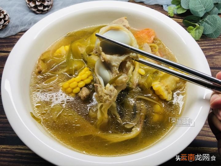 秋天汤水要多喝 霸王花煲汤做法