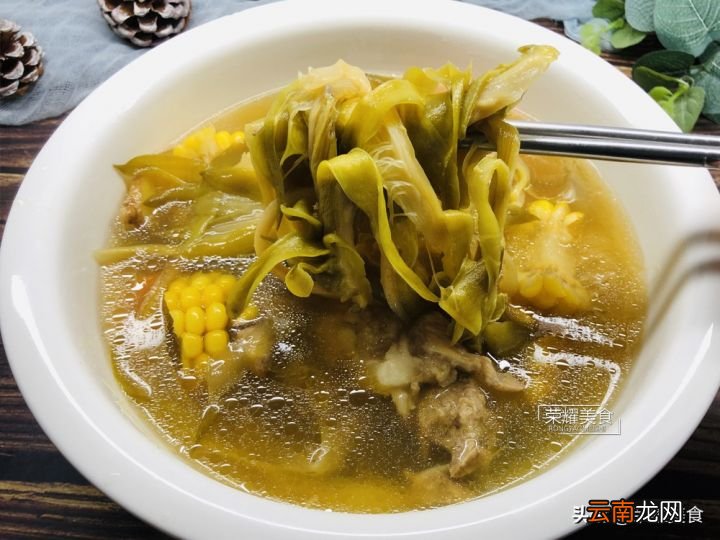 秋天汤水要多喝 霸王花煲汤做法