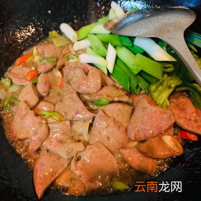 一定要收藏的青椒炒猪肝 青椒炒猪肝的做法
