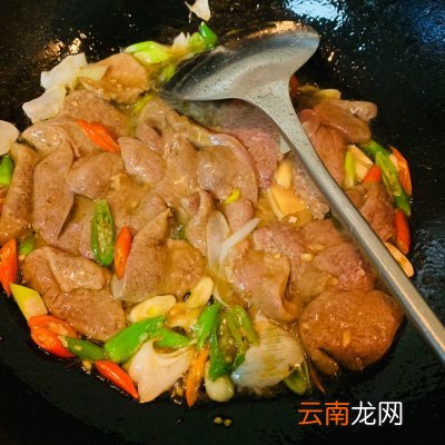 一定要收藏的青椒炒猪肝 青椒炒猪肝的做法