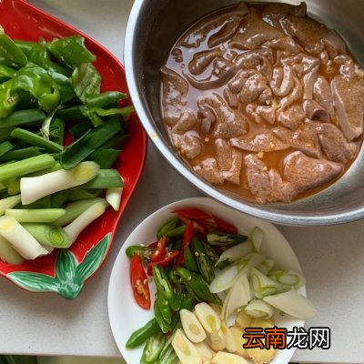 一定要收藏的青椒炒猪肝 青椒炒猪肝的做法