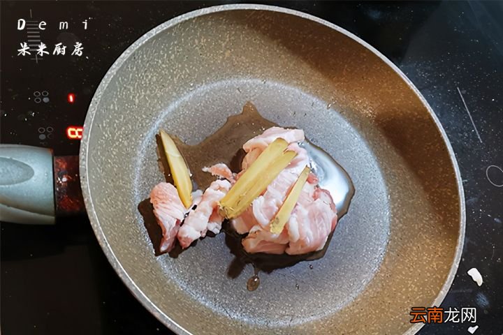 做法简单味道美 洋葱炒肉的家常做法