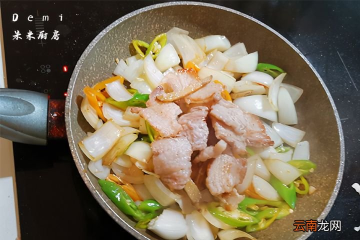 做法简单味道美 洋葱炒肉的家常做法