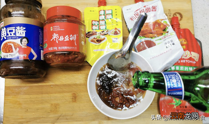 肉丁炸酱面简单的做法 肉丁炸酱的家常做法