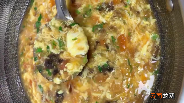 汤鲜味浓香气浓郁 西红柿鸡蛋汤的做法