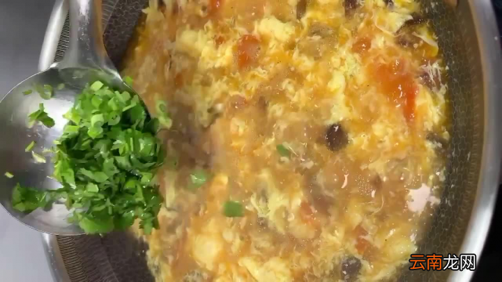汤鲜味浓香气浓郁 西红柿鸡蛋汤的做法