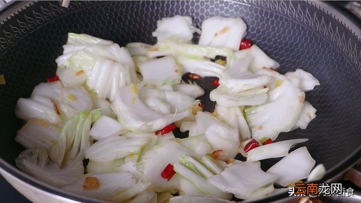 教会你吃1次就忘不了 醋溜白菜的做法