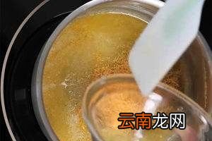 流心月饼是什么