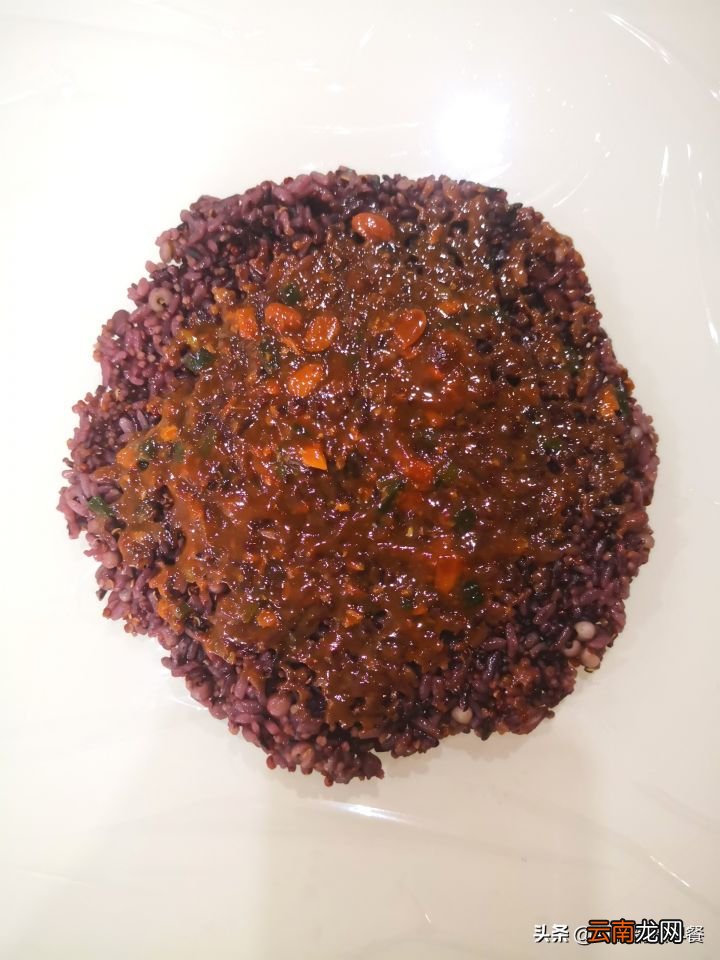 教你自制杂粮饭包 饭包的家常做法