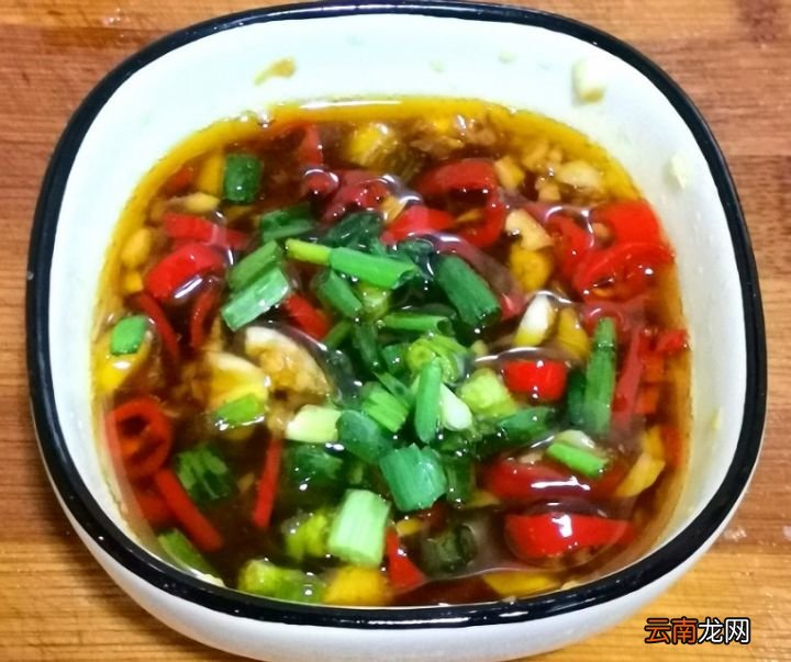 简单易学的早餐疏菜鸡蛋卷的做法 蔬菜鸡蛋卷的做法