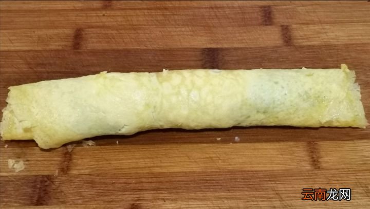 简单易学的早餐疏菜鸡蛋卷的做法 蔬菜鸡蛋卷的做法