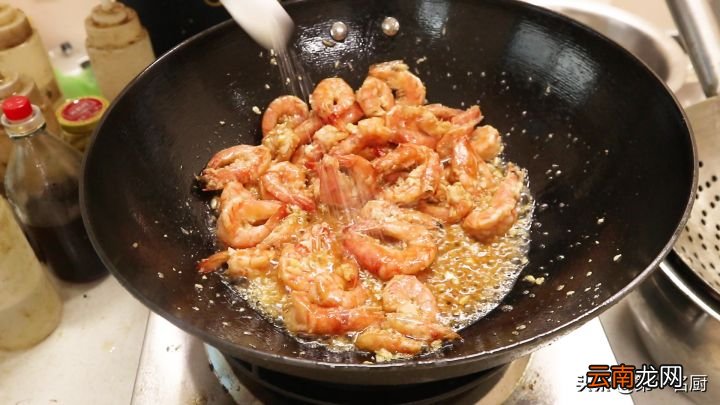 蒜蓉大虾的正确做法 蒜蓉虾的做法