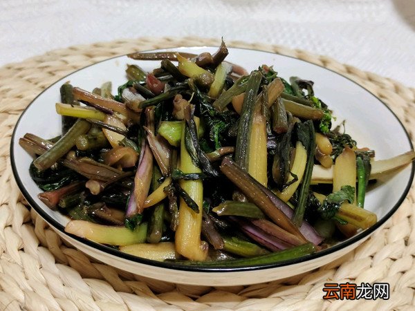 手把手教你做酸辣菜苔 酸辣菜苔的做法
