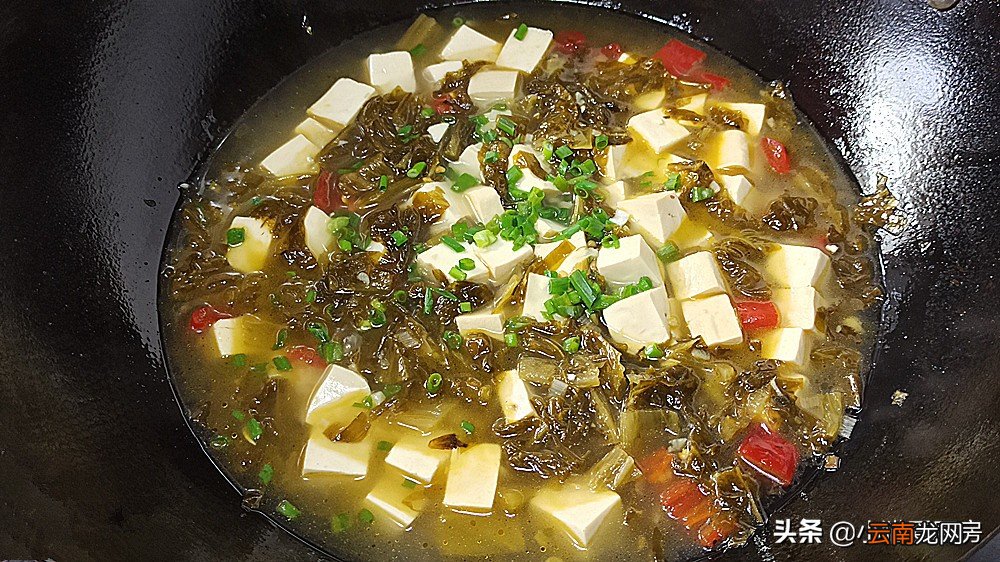 酸菜豆腐汤做法简单 酸菜汤怎么做好吃