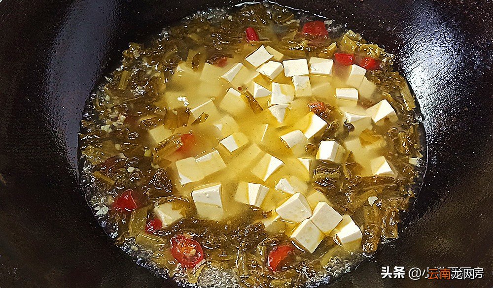 酸菜豆腐汤做法简单 酸菜汤怎么做好吃