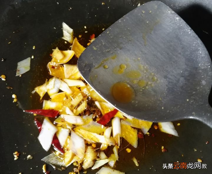 家常羊血烧豆腐做法 羊血豆腐的家常做法