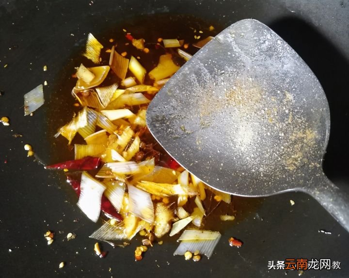 家常羊血烧豆腐做法 羊血豆腐的家常做法