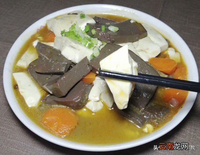 家常羊血烧豆腐做法 羊血豆腐的家常做法