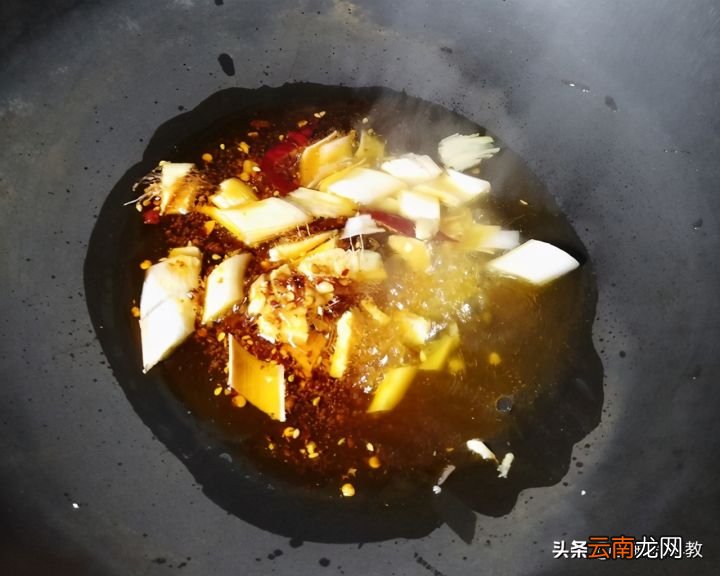 家常羊血烧豆腐做法 羊血豆腐的家常做法