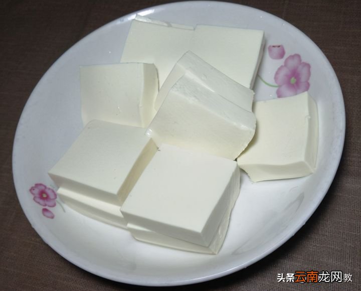家常羊血烧豆腐做法 羊血豆腐的家常做法