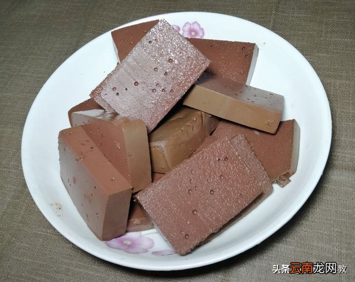 家常羊血烧豆腐做法 羊血豆腐的家常做法