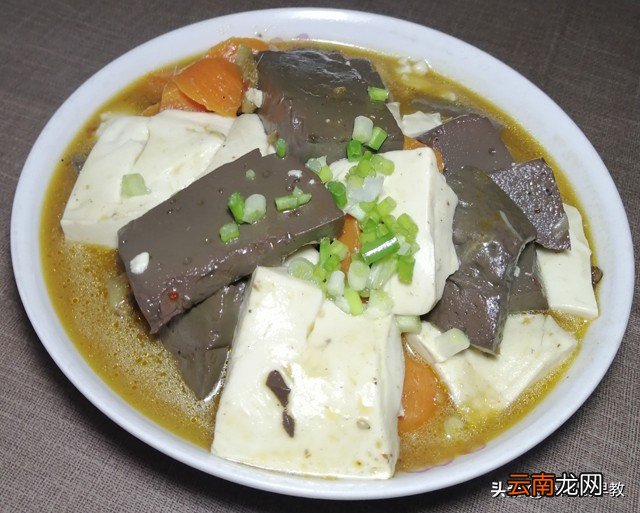 家常羊血烧豆腐做法 羊血豆腐的家常做法