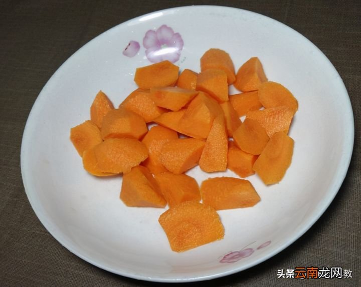家常羊血烧豆腐做法 羊血豆腐的家常做法