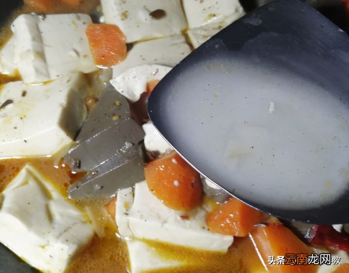 家常羊血烧豆腐做法 羊血豆腐的家常做法