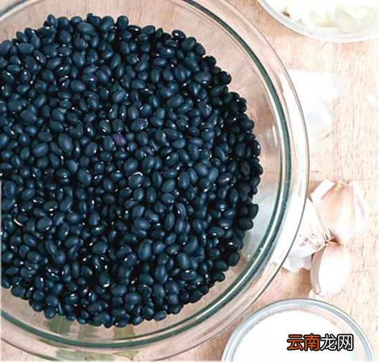 吃哪些食物是补钙的 别再只喝骨头汤了