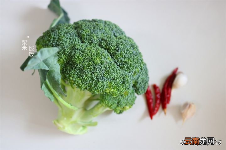 试试这做法脆嫩爽口吃不够 西兰花怎么做好吃