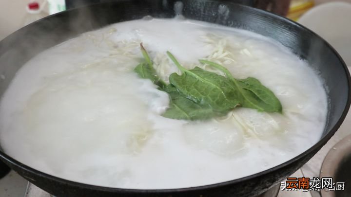 这才是葱油拌面最地道的做法 葱油拌面怎么做
