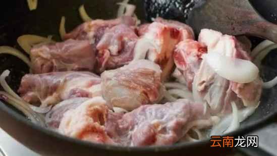 羊肉抓饭怎么做 电饭煲居然可以做