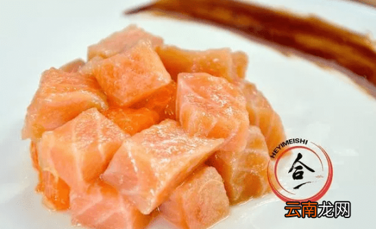 刺身三文鱼摆盘造型 日料刺身摆盘的基本规则