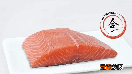 刺身三文鱼摆盘造型 日料刺身摆盘的基本规则