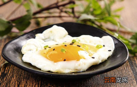 荷包蛋为什么叫荷包蛋 关于荷包蛋的由来及渊源