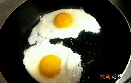 荷包蛋为什么叫荷包蛋 关于荷包蛋的由来及渊源