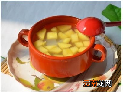 煮的苹果吃起来好处原来那么多 苹果煮水有什么功效