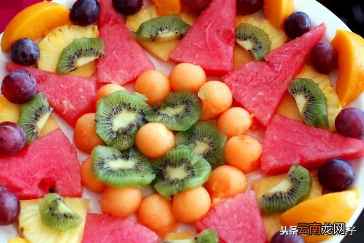 春节年夜饭的12种水果拼盘 水果拼盘的做法大全花样简单