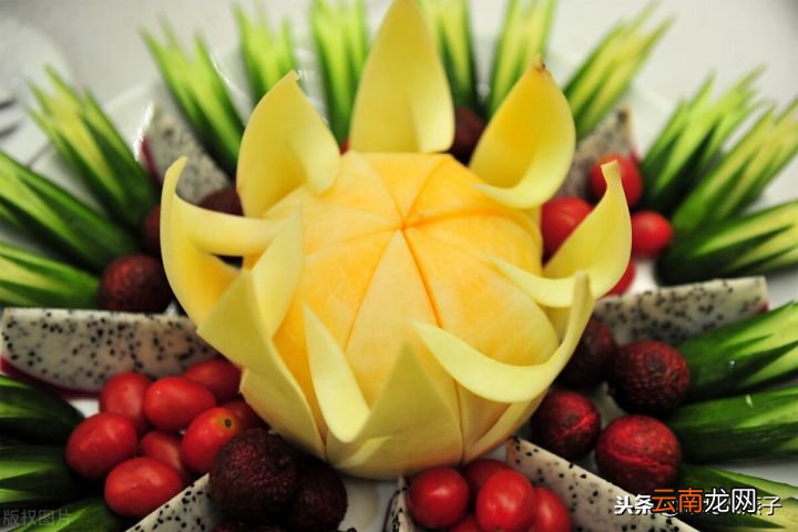 春节年夜饭的12种水果拼盘 水果拼盘的做法大全花样简单