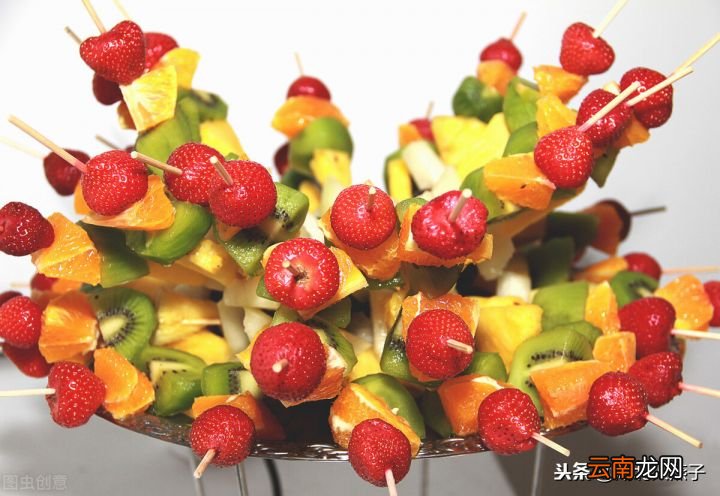 春节年夜饭的12种水果拼盘 水果拼盘的做法大全花样简单