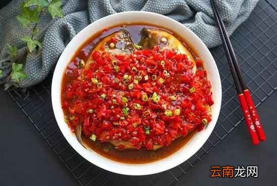 剁椒鱼头的做法 只需简单的蒸一蒸即可