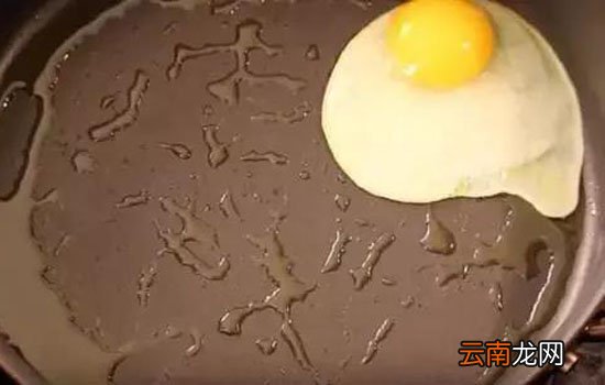 煎荷包蛋的技巧 什么调料会使荷包蛋更好吃