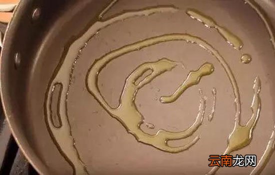 煎荷包蛋的技巧 什么调料会使荷包蛋更好吃