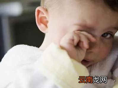 宝宝眼屎多怎么办 宝宝眼屎多应该怎么处理