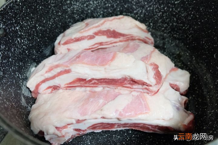 在家烤羊排做法简单又入味 羊排怎么做好吃又简单