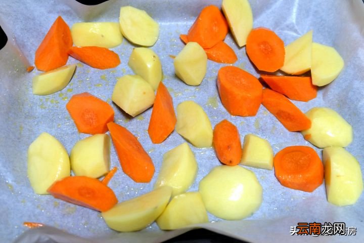 在家烤羊排做法简单又入味 羊排怎么做好吃又简单